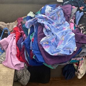 17 pair scrub pants 5 shirts
